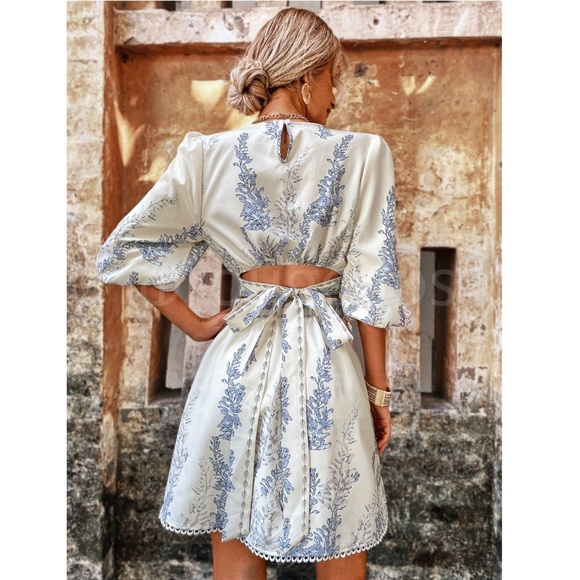 Floral Blue on Cream Light Beige Puff Sleeve Cut Out Waist Mini Dress - Picture 9 of 16